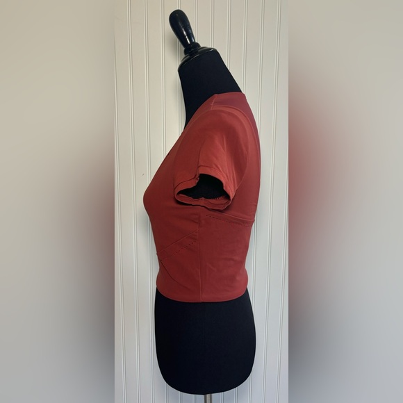 Athleta It's A Wrap Tee Russet Brown Orange Small Womens Performance Activewear - Picture 7 of 15